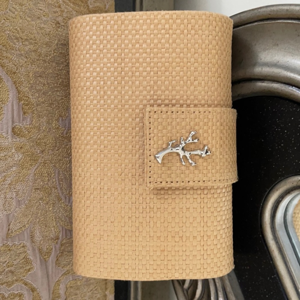 Straw clutch